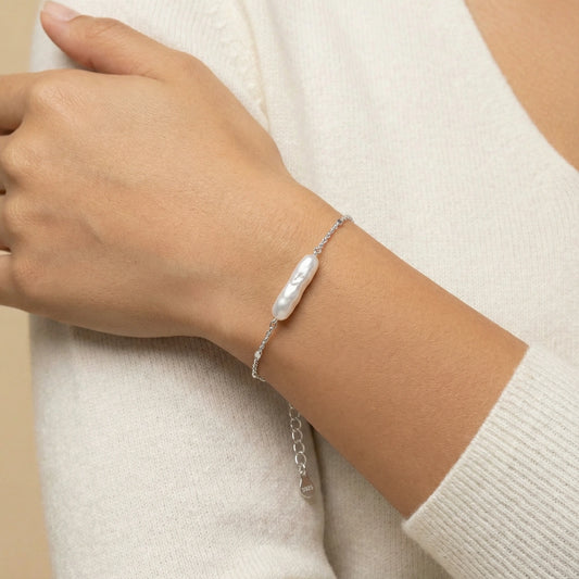 Mikki Luka Baroque Pearl Chain Bracelet
