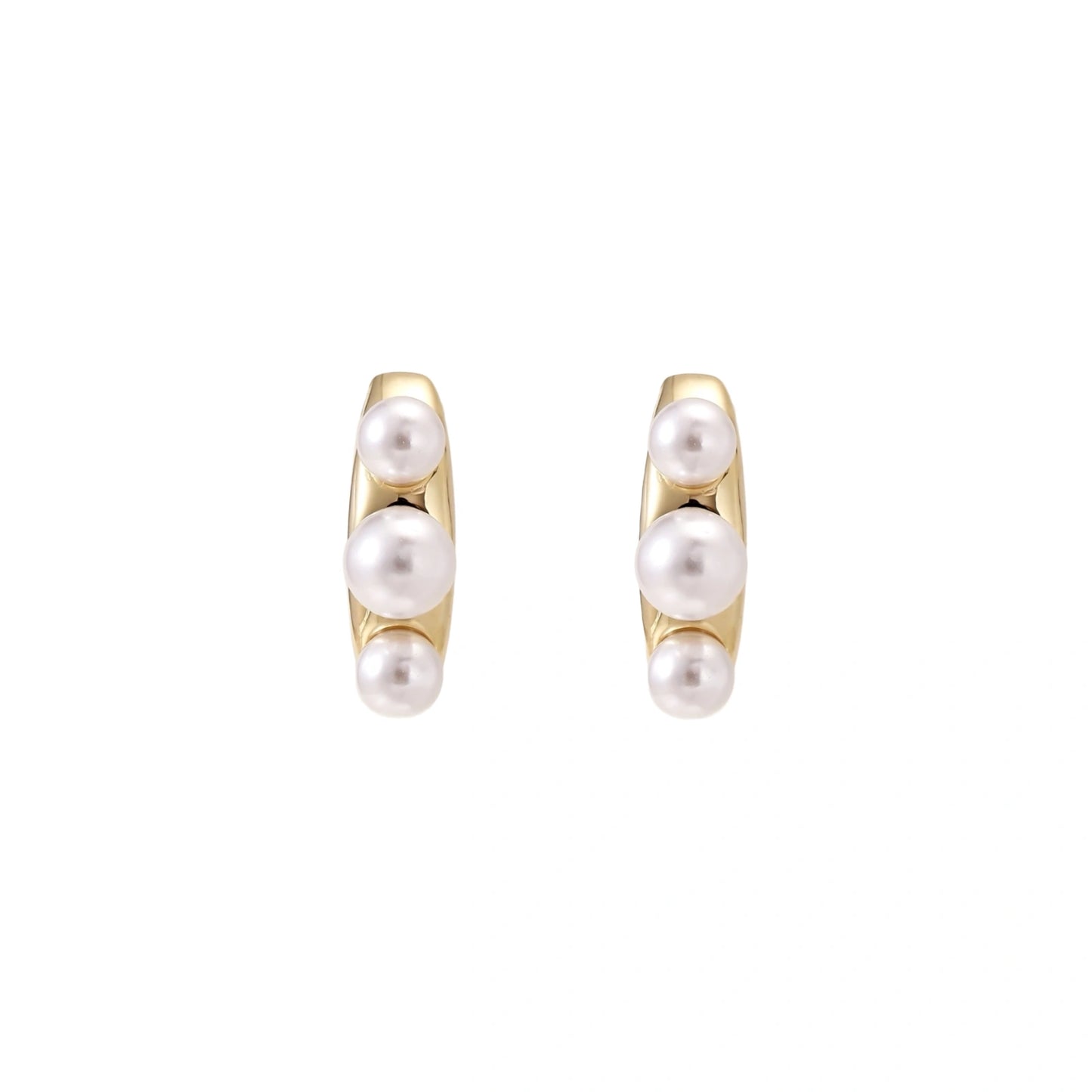 Mikki Luka Pearl Trio Curve Stud Earrings