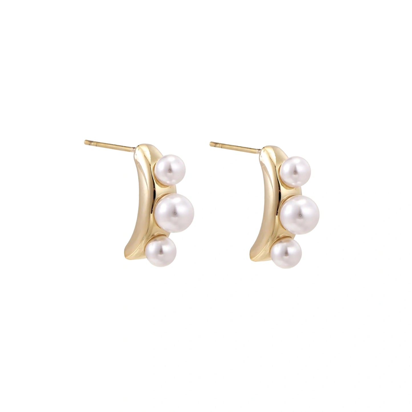 Mikki Luka Pearl Trio Curve Stud Earrings